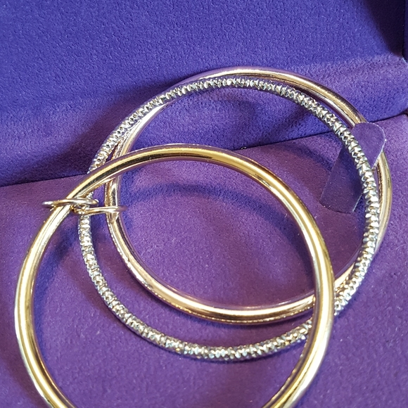 Two tone gold /silver bangle bracelet - Picture 2 of 3